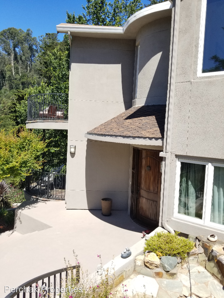 7151 Woodrow Drive - Photo 2 of 20