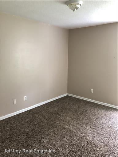 223 Nixon Ave - Photo 3 of 7