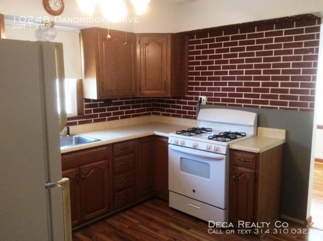 10248 Dandridge Dr - Photo 3 of 12
