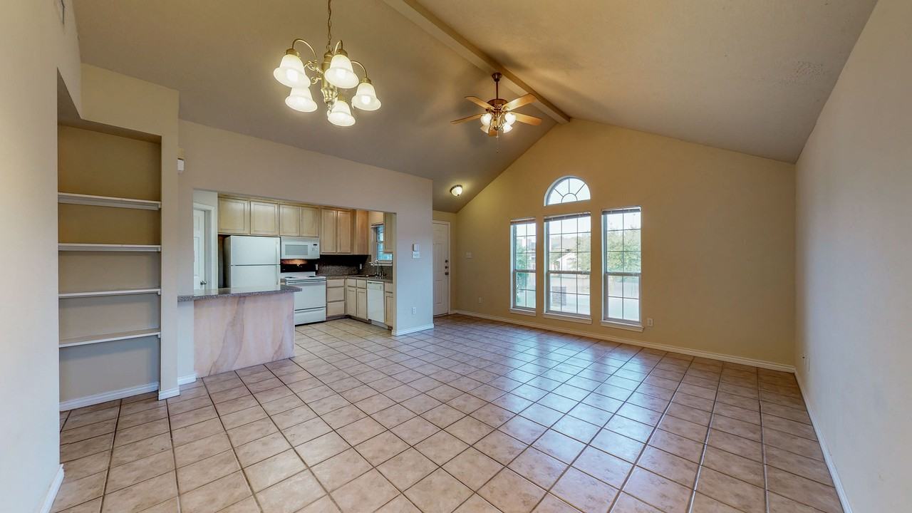 1420 Western Oaks Ct - Photo 6 of 34