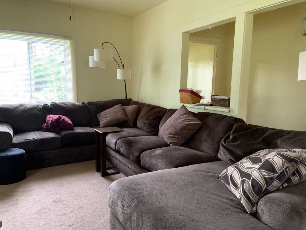 1010 85th Ave W - Photo 2 of 11