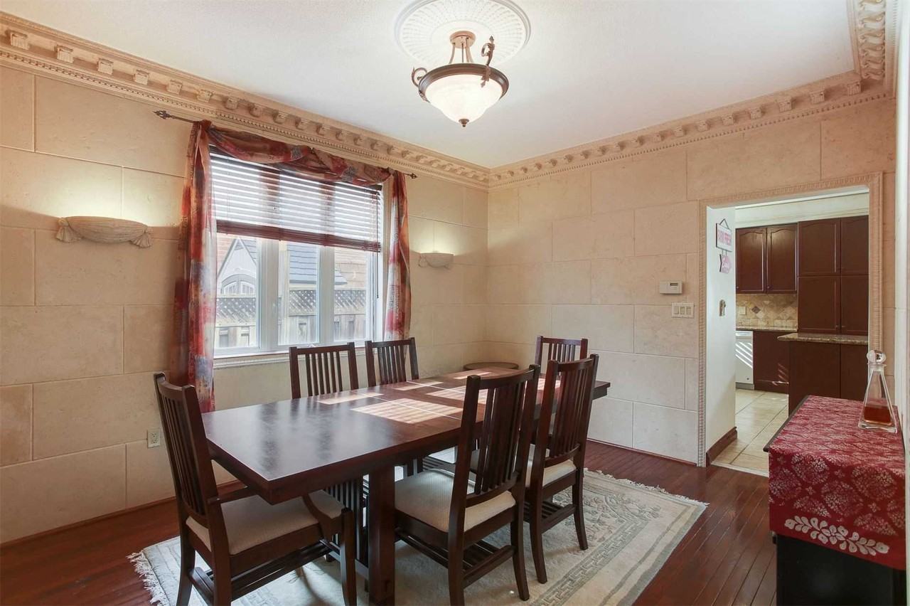 32 Green Meadow Cres - Photo 2 of 5