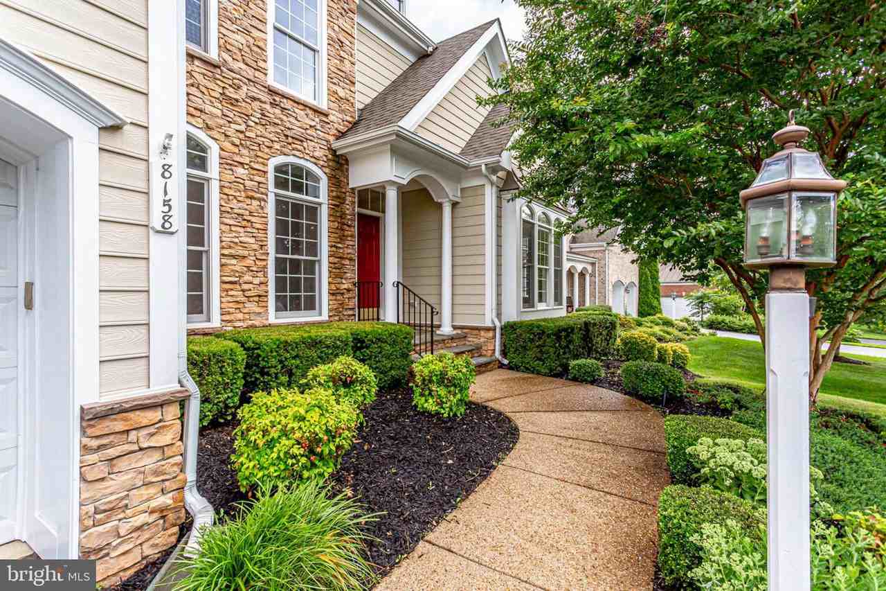 8158 Snead Loop - Photo 3 of 50