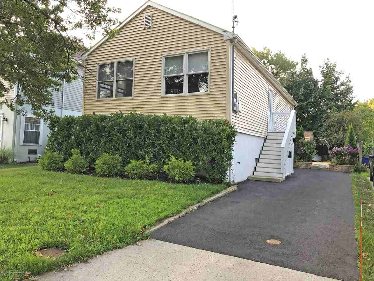 18 Meadowbrook Avenue - Photo 2 of 26