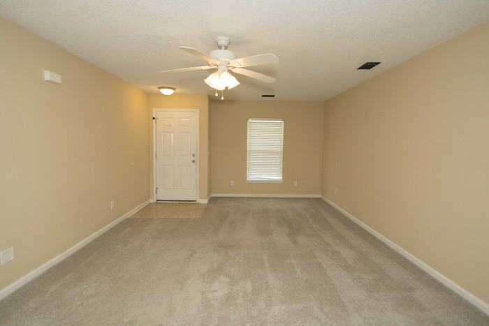 88 Springway Drive - Photo 2 of 8