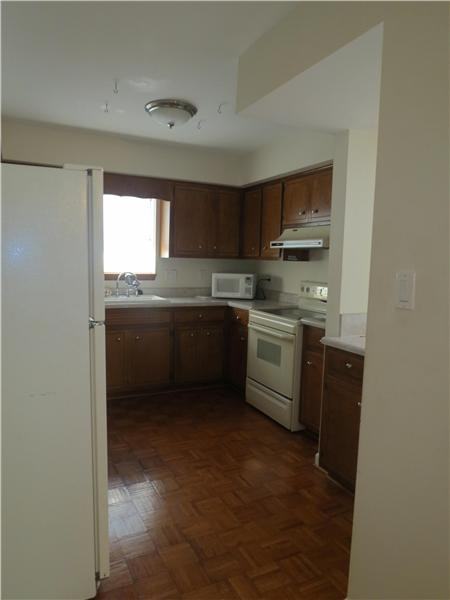 100 Quarterdeck Townhouses - Photo 3 of 15