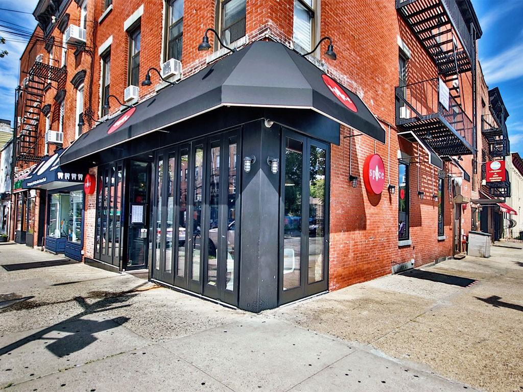 47-45 Vernon Boulevard - Photo 6 of 14