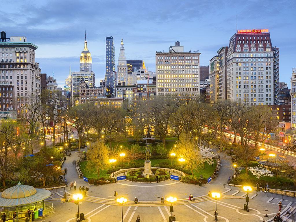 422 East 14th Street - Photo 4 of 11