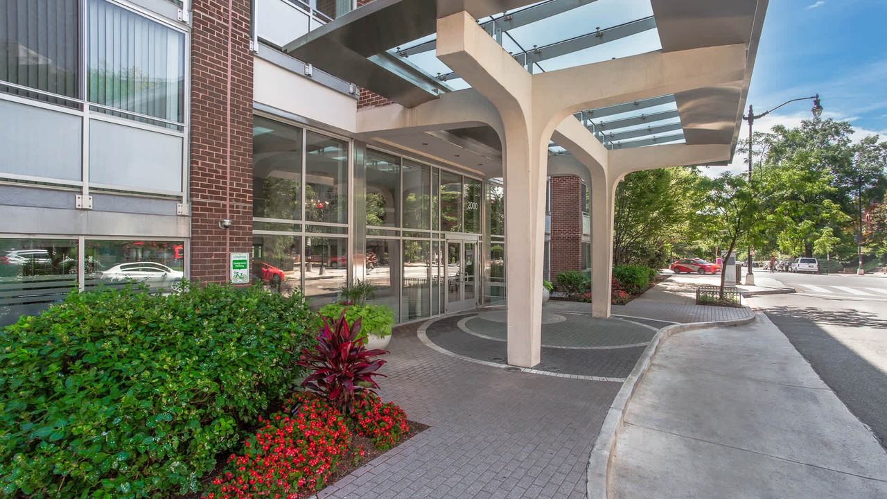 The Flats at Dupont Circle - Photo 6 of 38