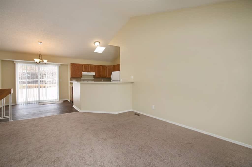 7432 Liberty Bell Dr - Photo 2 of 14