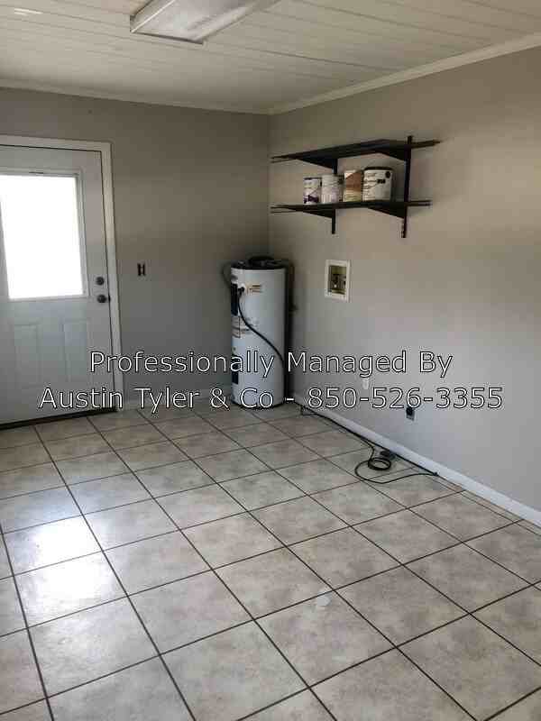 5099 Presidents Circle - Photo 3 of 16