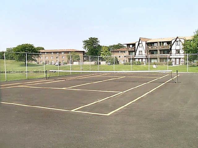 The Ponds at Willow Falls Apartments - Photo 3 of 7