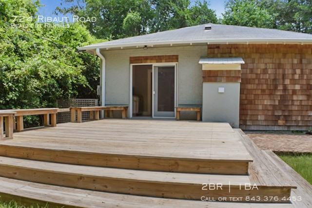 724 Ribaut Road - Photo 2 of 16