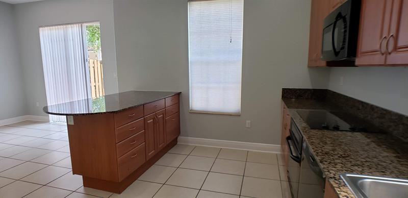 6890 Julia Gardens Drive - Photo 3 of 10