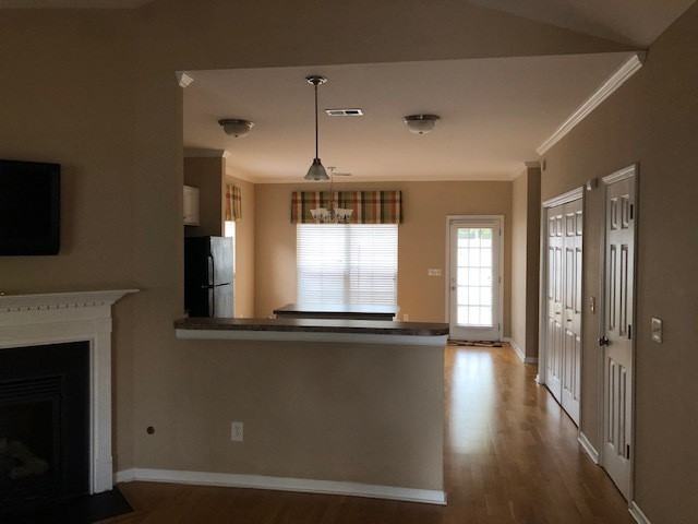 200 Windsor Trace Drive - Photo 3 of 16