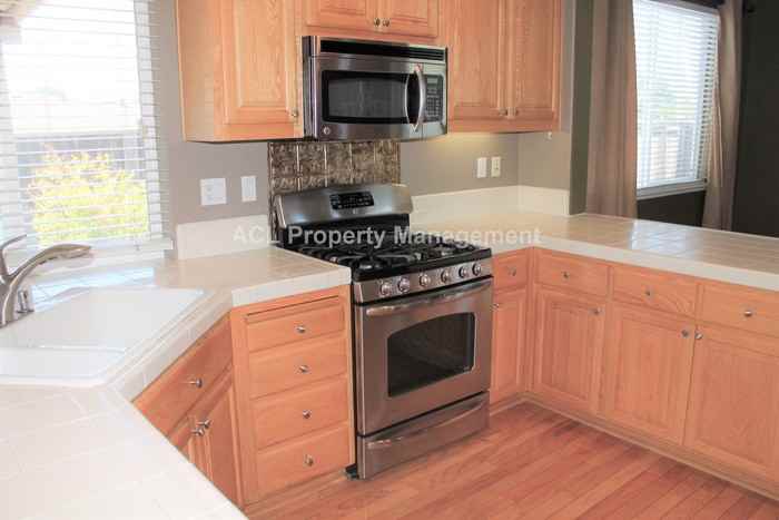19799 Kennedy Park Place - Photo 3 of 8