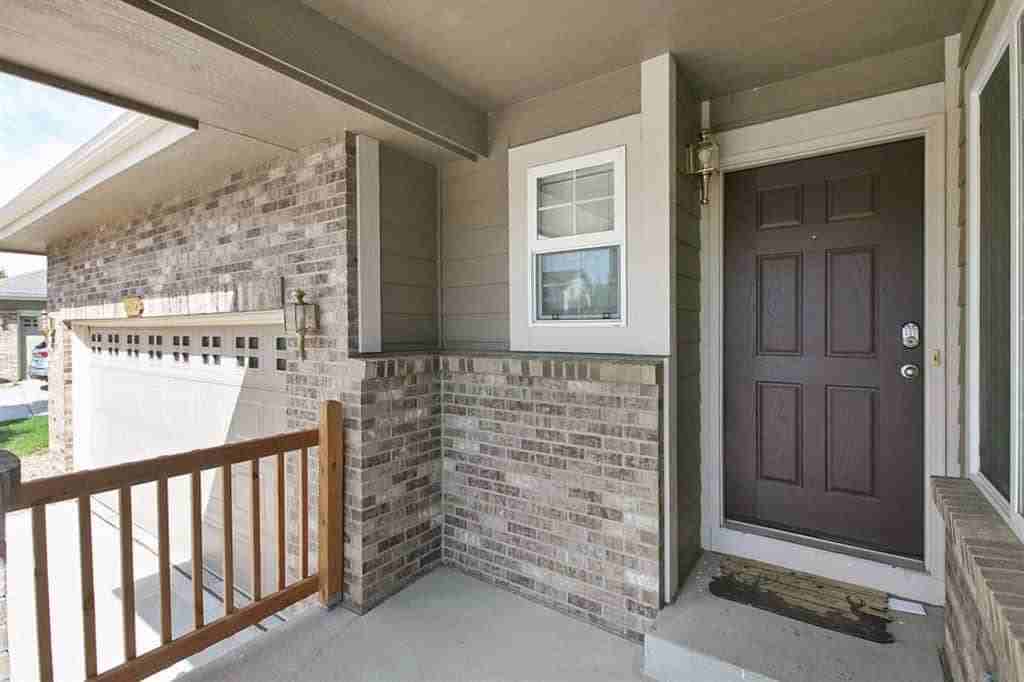 2602 S Flanders Ct - Photo 2 of 22