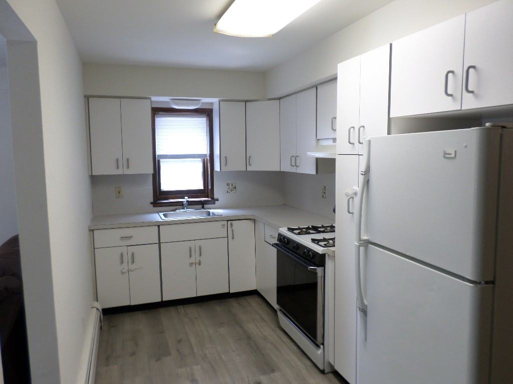 6 Ruhe Lane - Photo 2 of 14