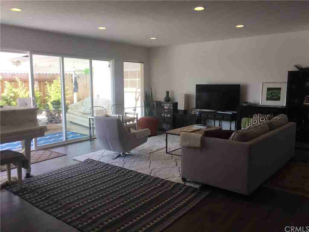 16340 Red Coach Lane - Photo 2 of 19