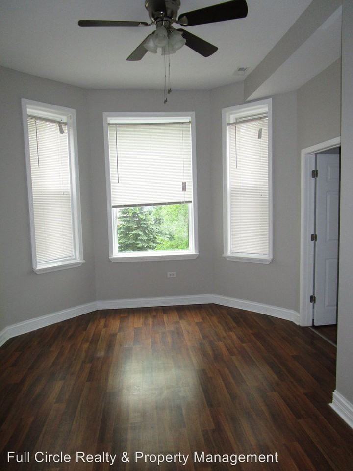 6633 S Langley - Photo 3 of 17