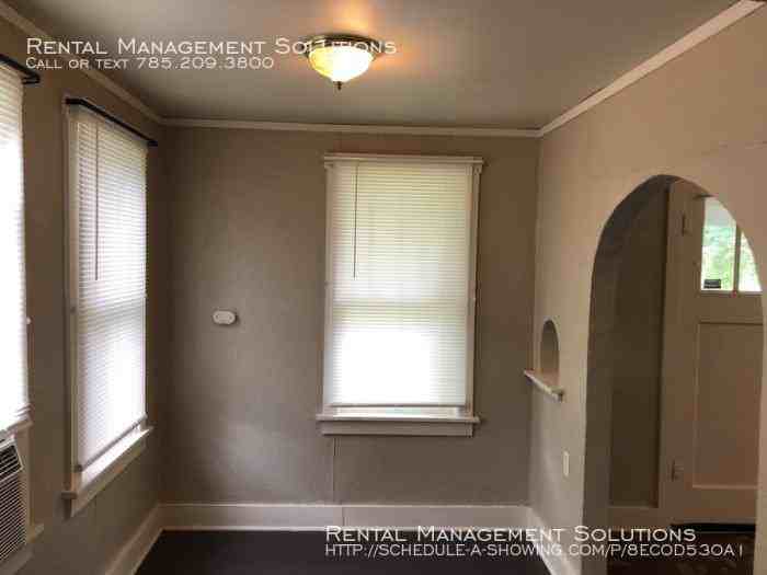 1235 Sw Jewell - Photo 3 of 7