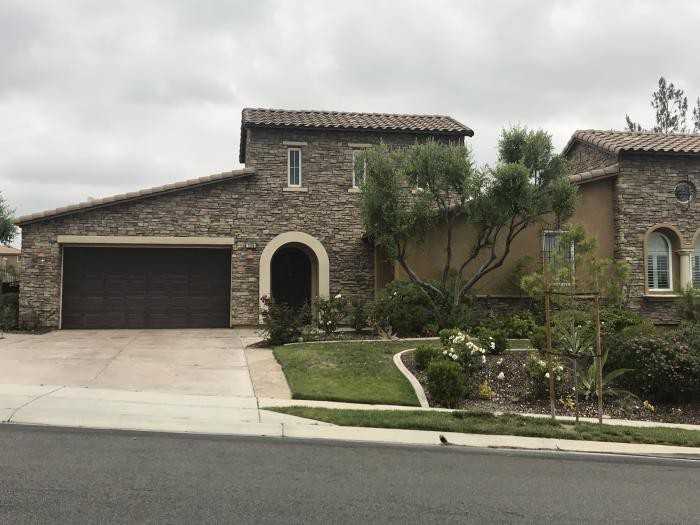 7898 Sanctuary Dr - Photo 2 of 26