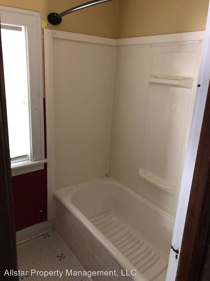 1614 Humboldt Street - Photo 3 of 18