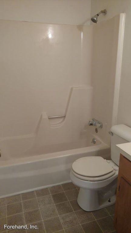 212 DEER CREEK DRIVE - Photo 2 of 10