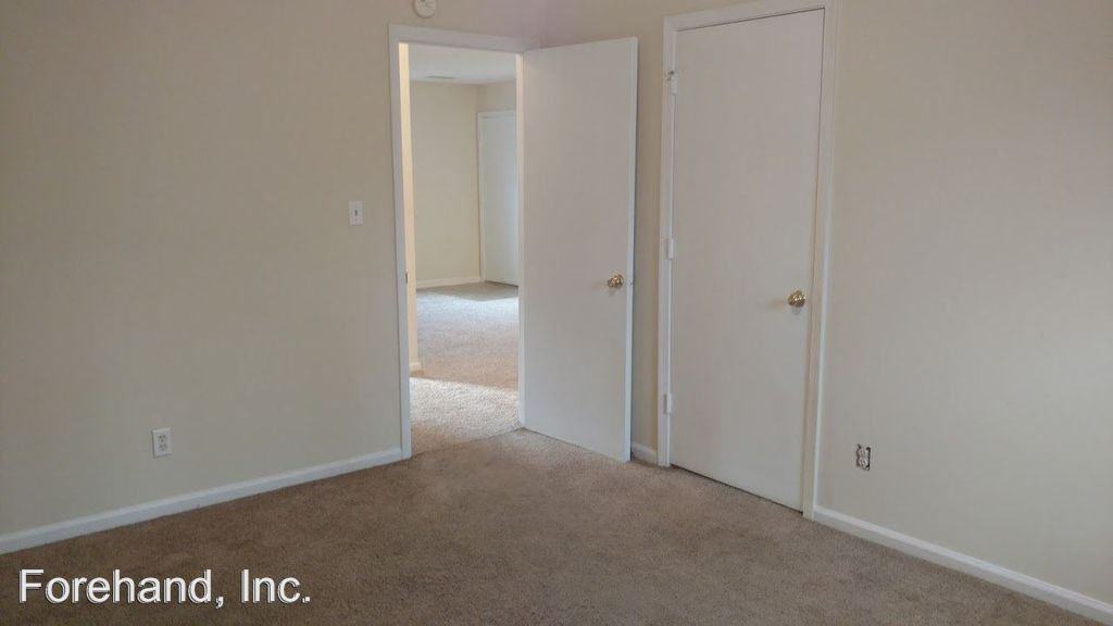 212 DEER CREEK DRIVE - Photo 3 of 10