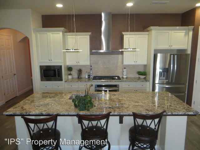 1982 E. Amaryllis Ave. - Photo 3 of 38