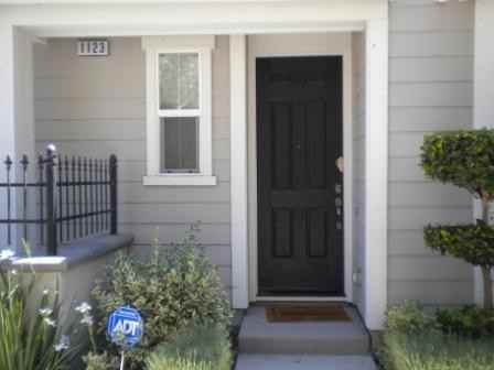 1123 Terry Ln - Photo 2 of 7