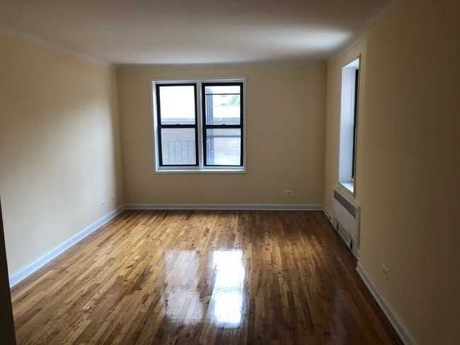 8110 81-10 135th Street Apt - Photo 2 of 8