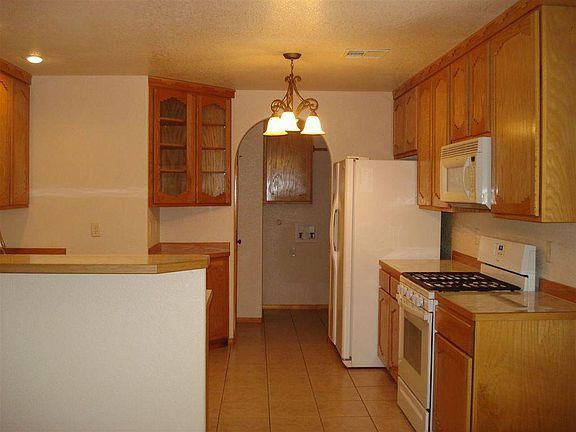 4 Stagecoach Trl - Photo 2 of 10