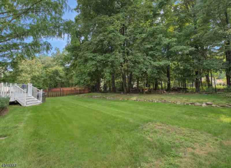 51 Hamilton St Unit A - Photo 3 of 15