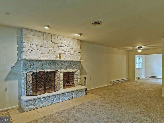 4 Dorchester Dr - Photo 3 of 23