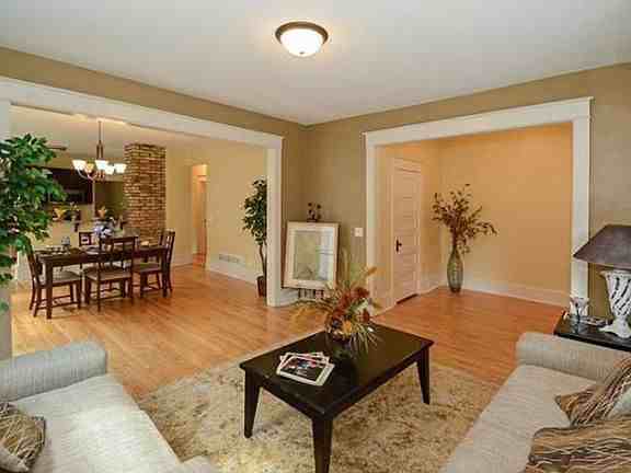 3030 Elliot Ave - Photo 2 of 6