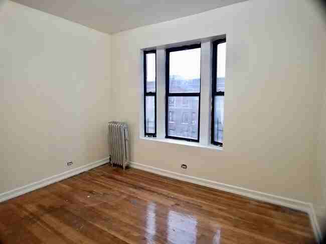 St Nicholas Ave & W 190th St #56