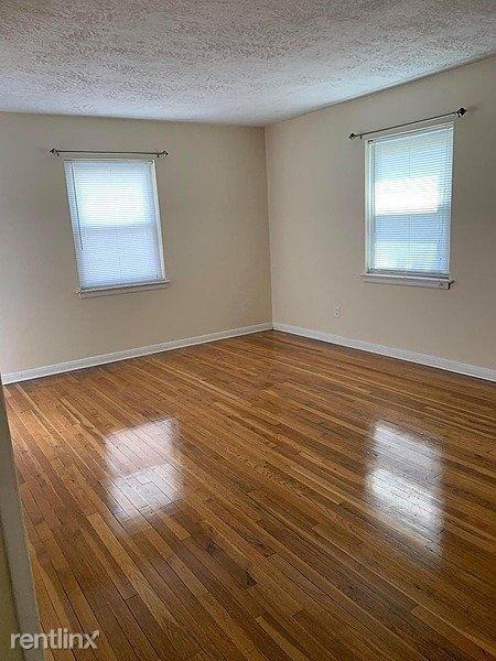 550 Northridge Road - Photo 3 of 18