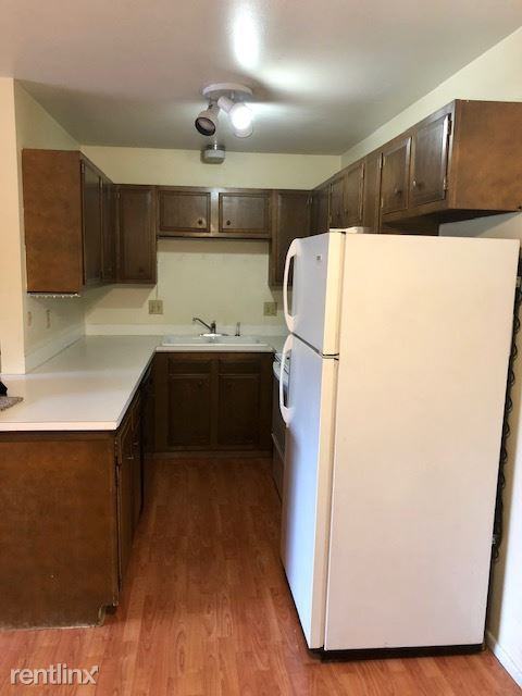 1001 Strachan Drive 9 - Photo 3 of 8