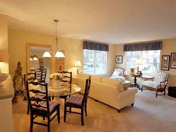 Hartford Village Commons - Photo 2 of 4