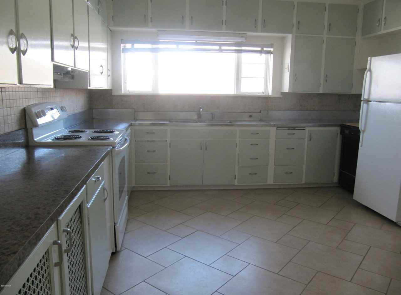 2077 Easton Tpke - Photo 2 of 13