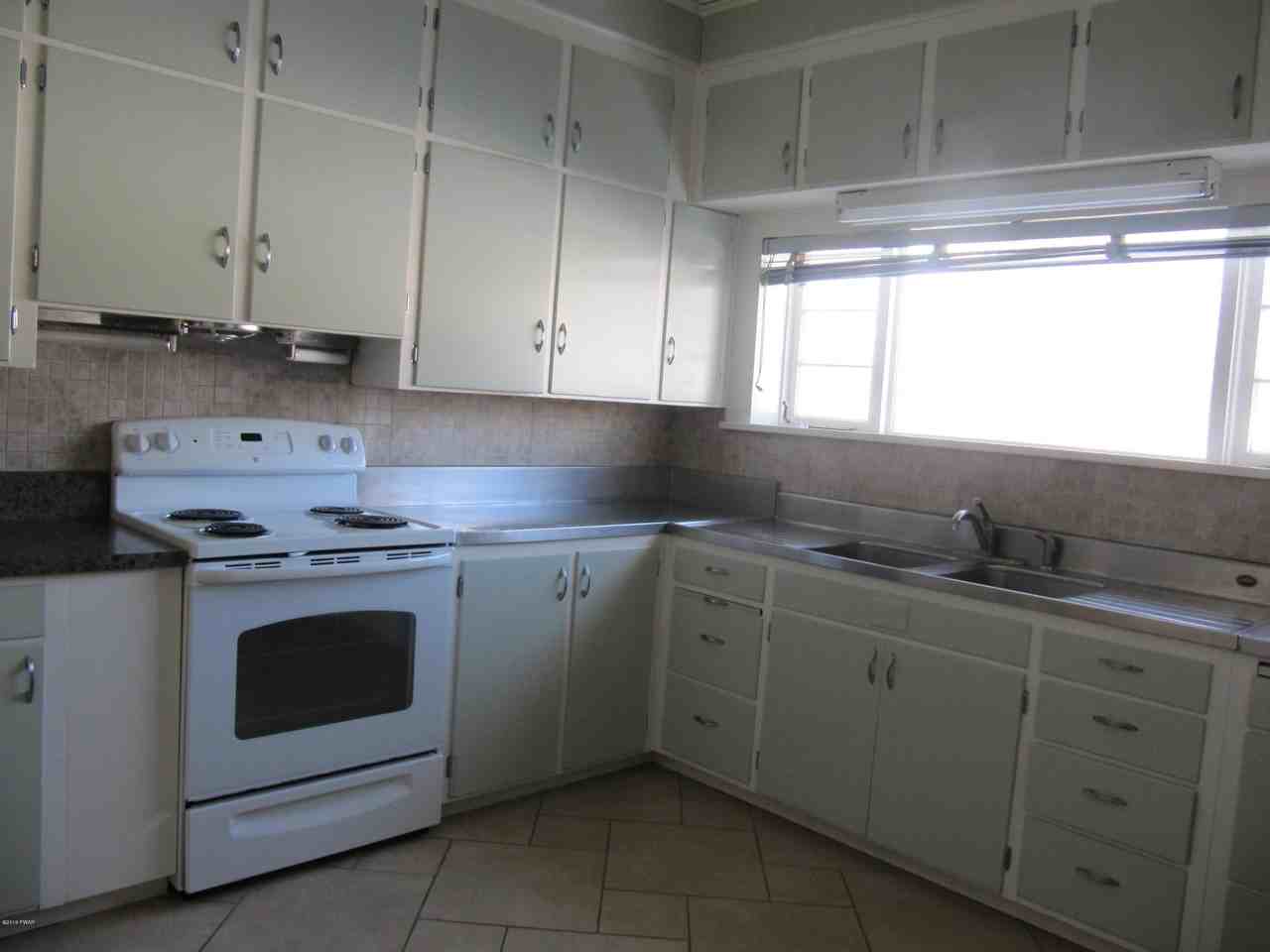 2077 Easton Tpke - Photo 3 of 13