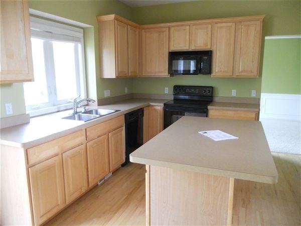 2478 Black Horse Dr N East - Photo 3 of 23