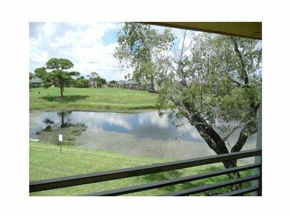 2827 N Course Dr - Photo 3 of 7