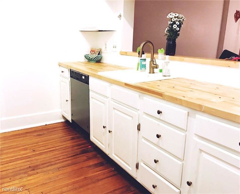 425 Massachusetts Ave - Photo 2 of 14