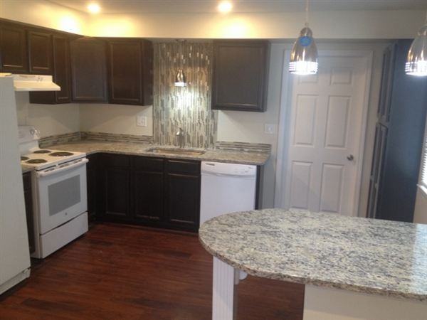 26622 Lenox Ave - Photo 2 of 5