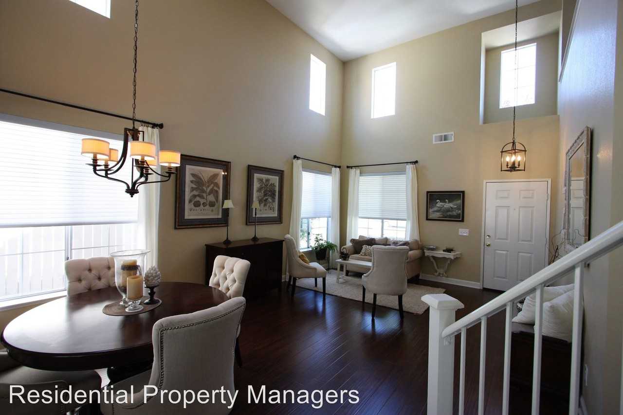 32025 Corte La Puente - Photo 2 of 11