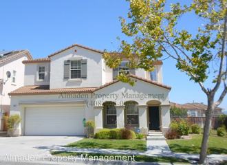 1374 Delano Ct San Jose Ca 95121 4 Bedroom House For Rent