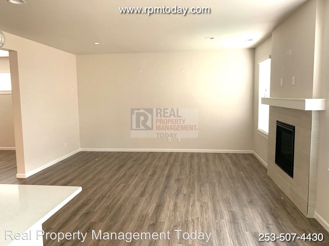1115 32nd St Nw - Photo 3 of 19
