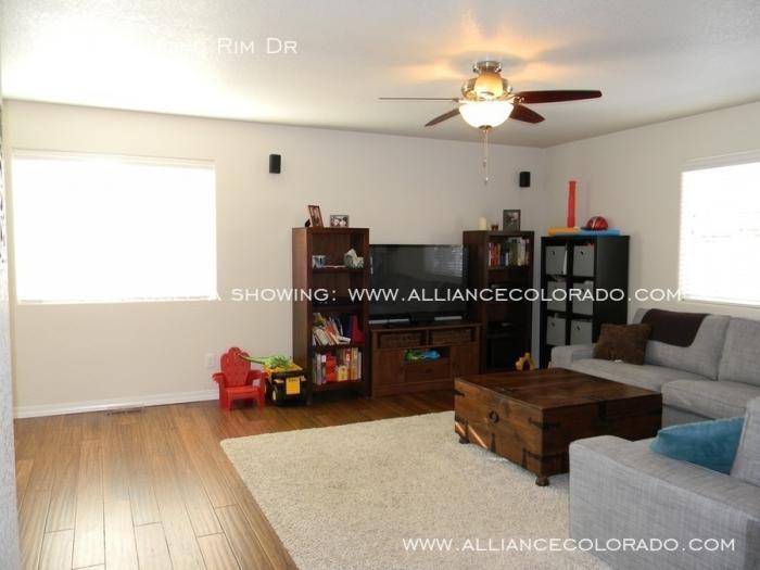 1014 Diamond Rim Dr - Photo 3 of 13